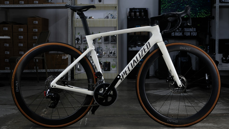 Specialized Tarmac SL7 Comp 2022- Gloss Metallic White Silver / Smoke - Size 54 (Pre Owned)